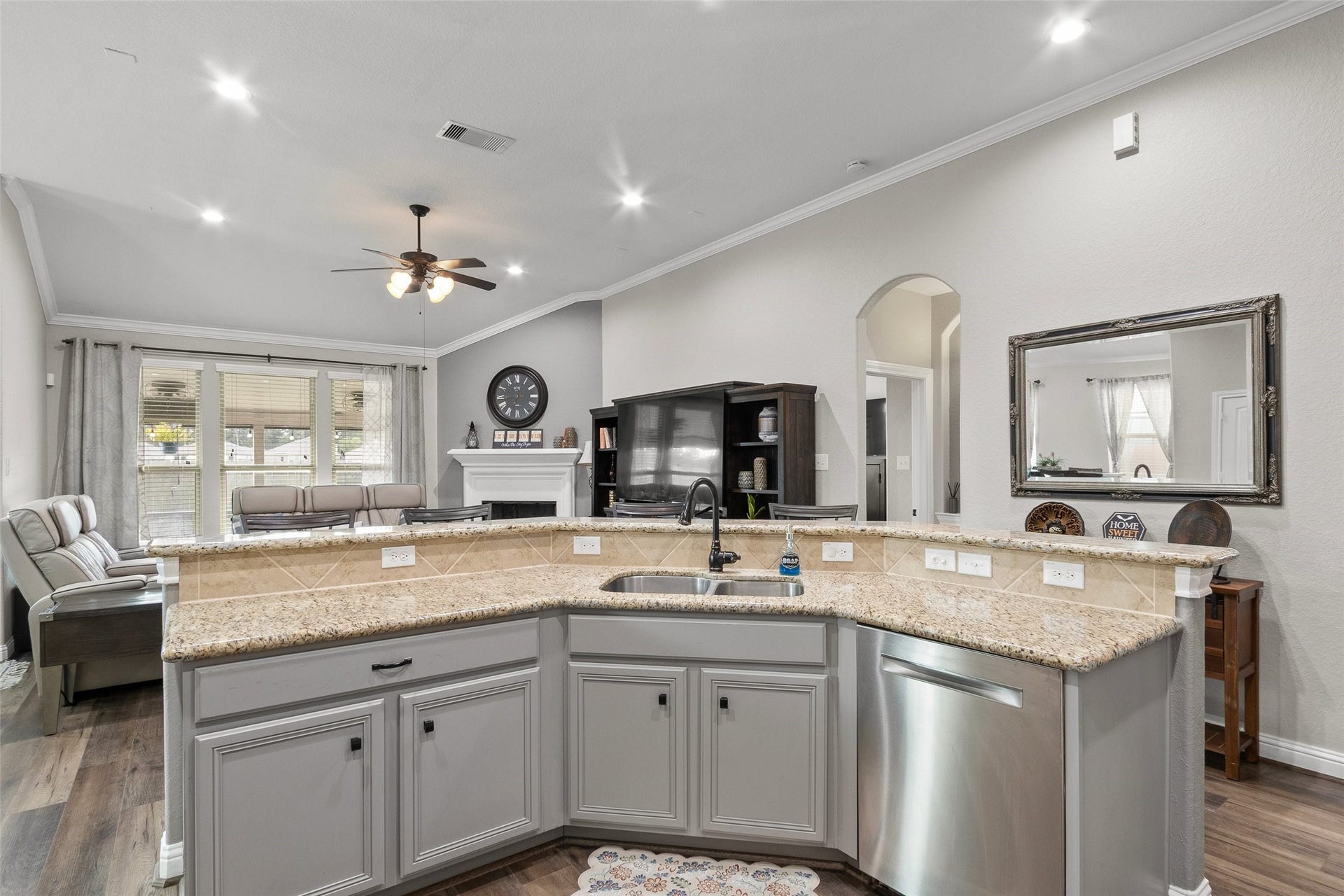 123 Carriage Court, Magnolia, TX 77354 123 Carriage Court, Magnolia, TX 77354
