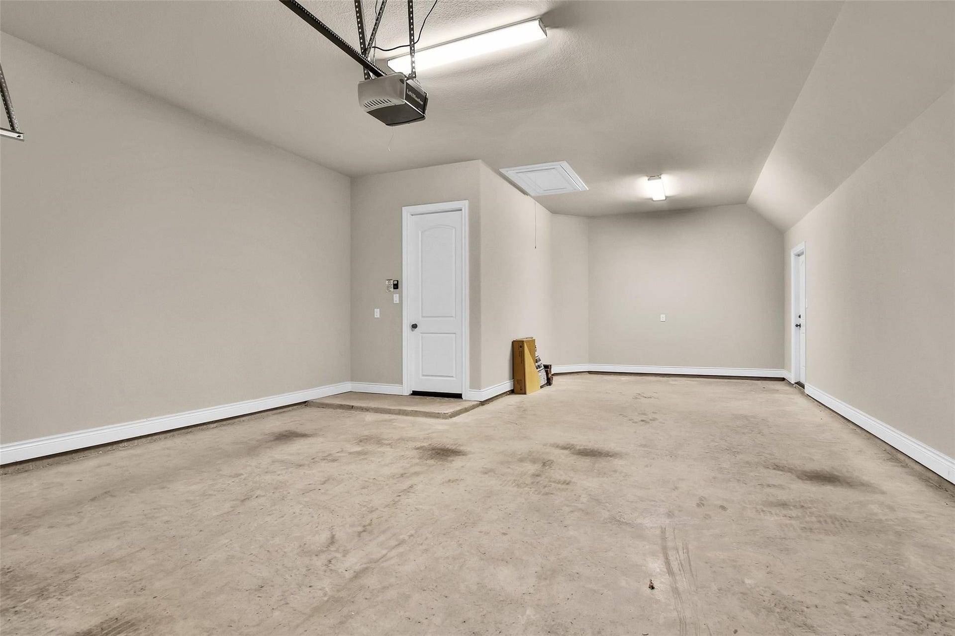 17339 Camillia Trail, Conroe, TX 77302 17339 Camillia Trail, Conroe, TX 77302