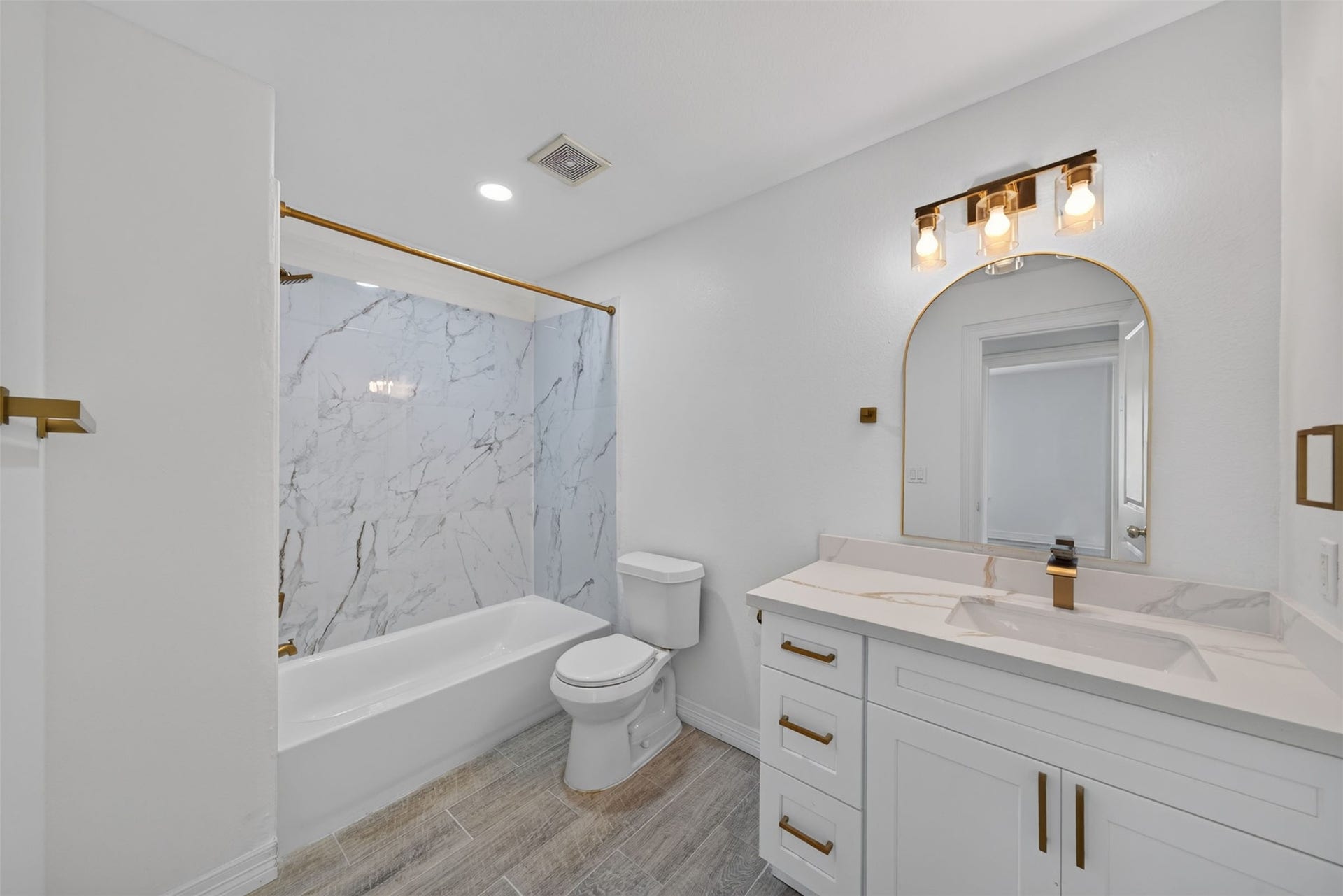 Secondary bathroom