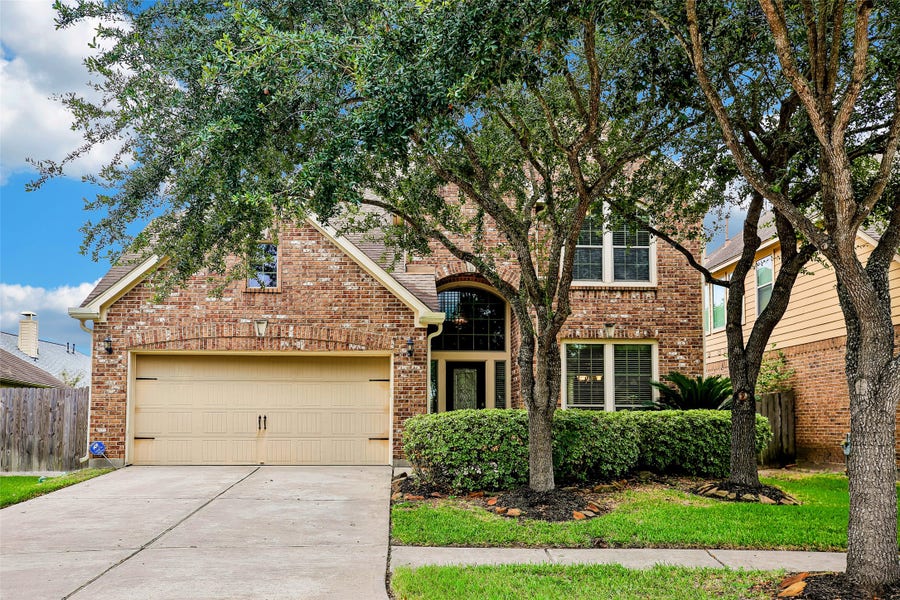 Property photo for 3104 Rock Brook Falls Lane, League City, TX