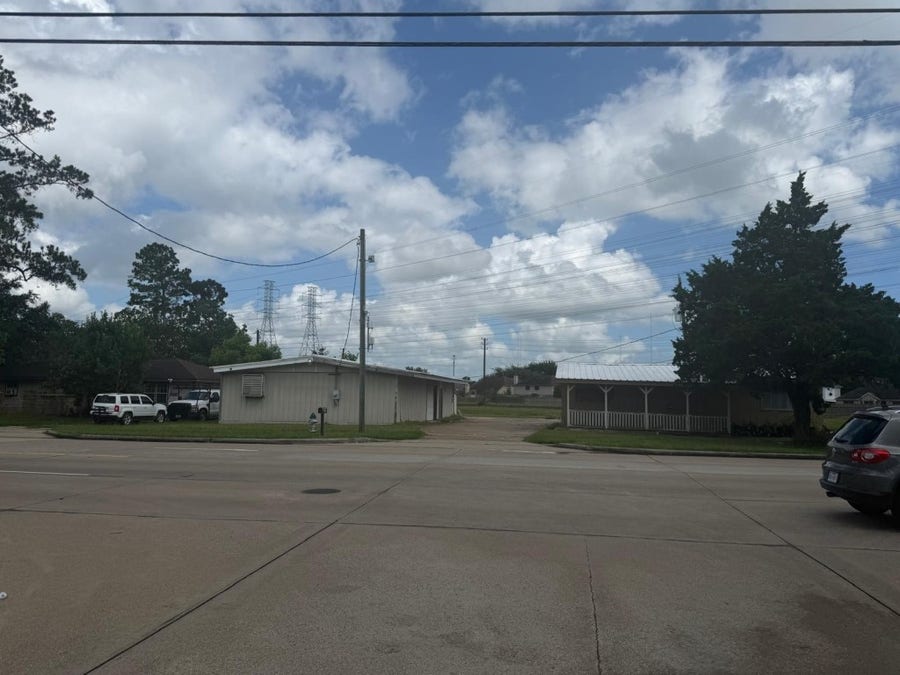 Property photo for 2219 5th Street, Stafford, TX