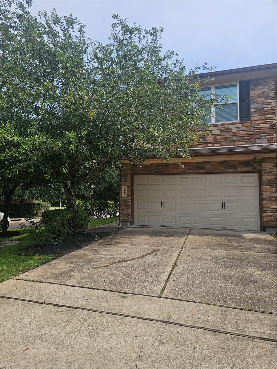Property photo for 3219 Victorian Manor Lane, Houston, TX