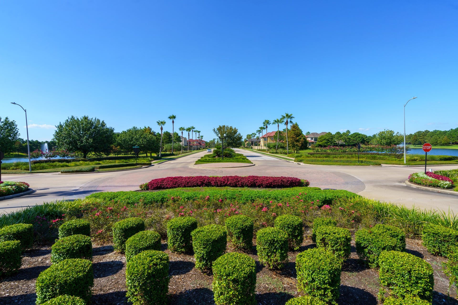 12007 Costa Del Rey Court, Houston, TX 77041 Gated community LAKES ON ELDRIDGE NORTH