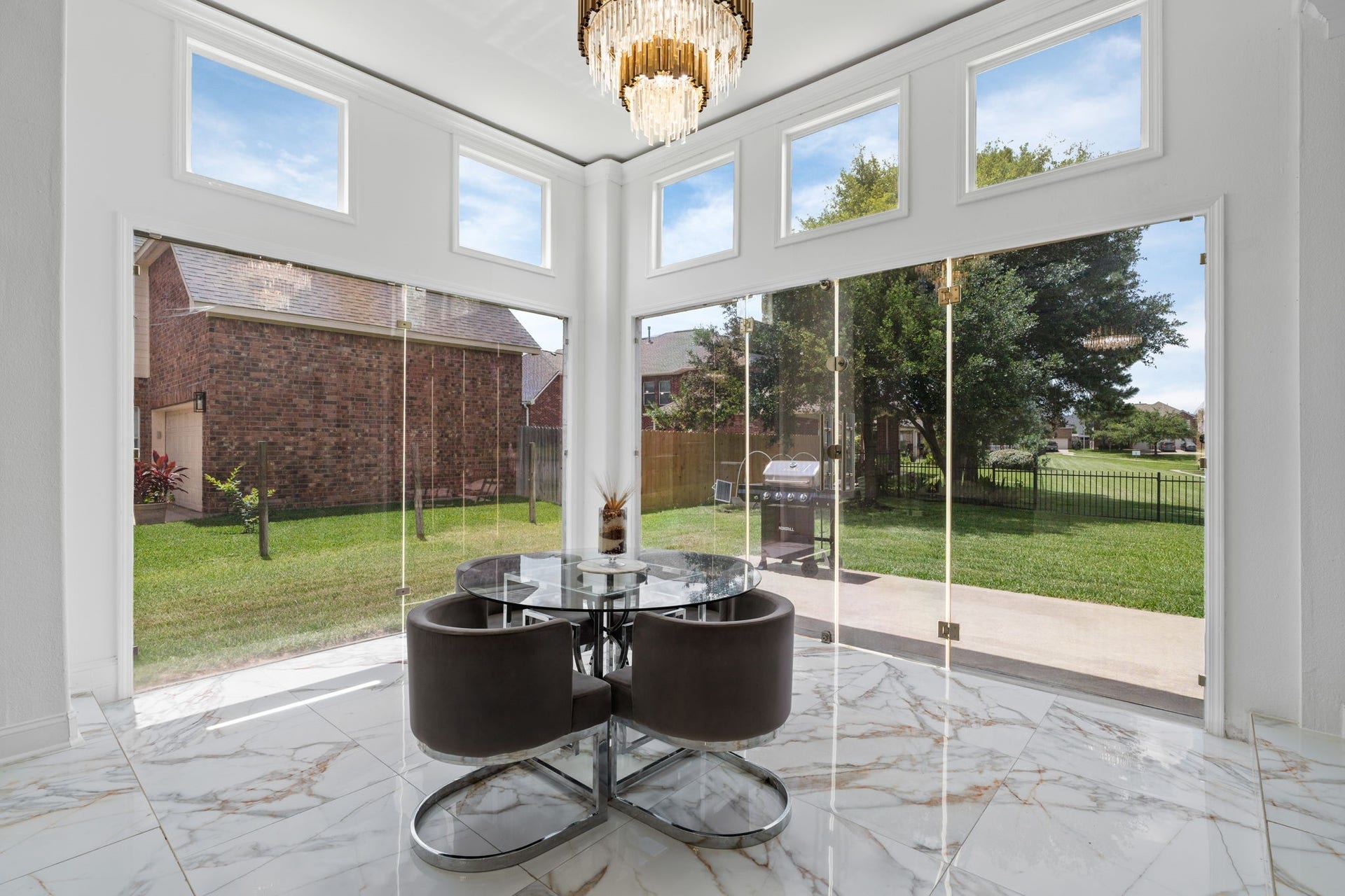 20410 Trumbull Ridge Drive, Cypress, TX 77433 Upgraded floor to ceiling glass