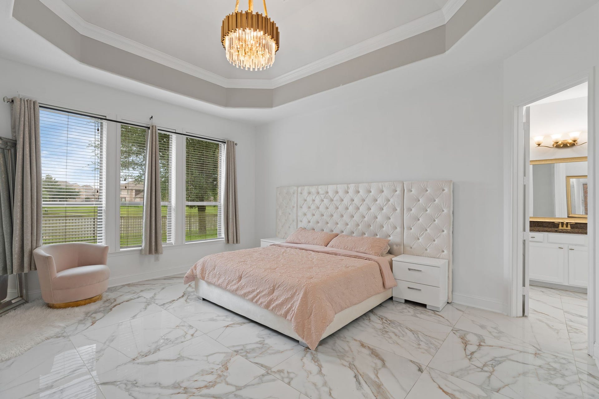 20410 Trumbull Ridge Drive, Cypress, TX 77433 Primary spacious bedroom