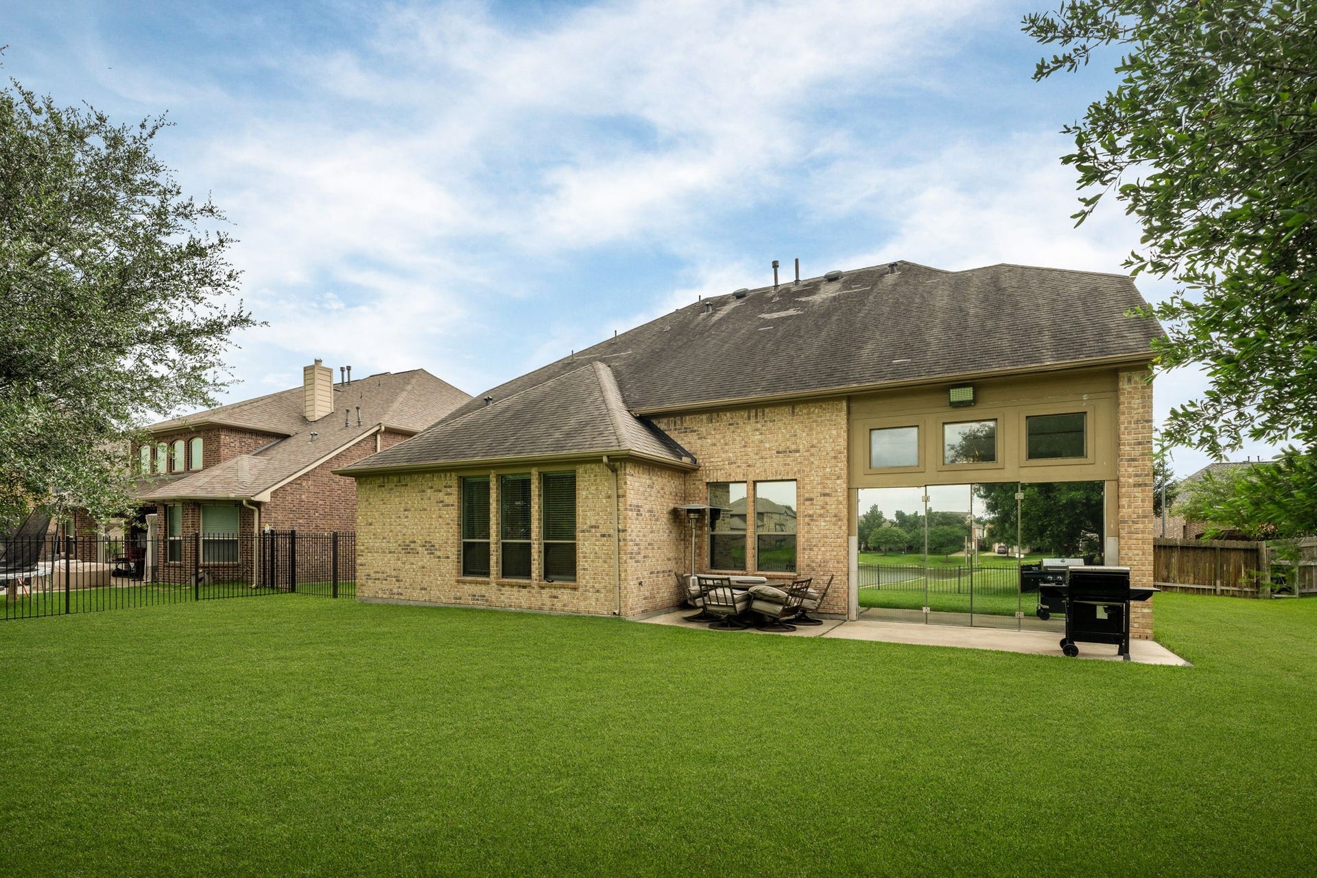 20410 Trumbull Ridge Drive, Cypress, TX 77433 large lot with waterview