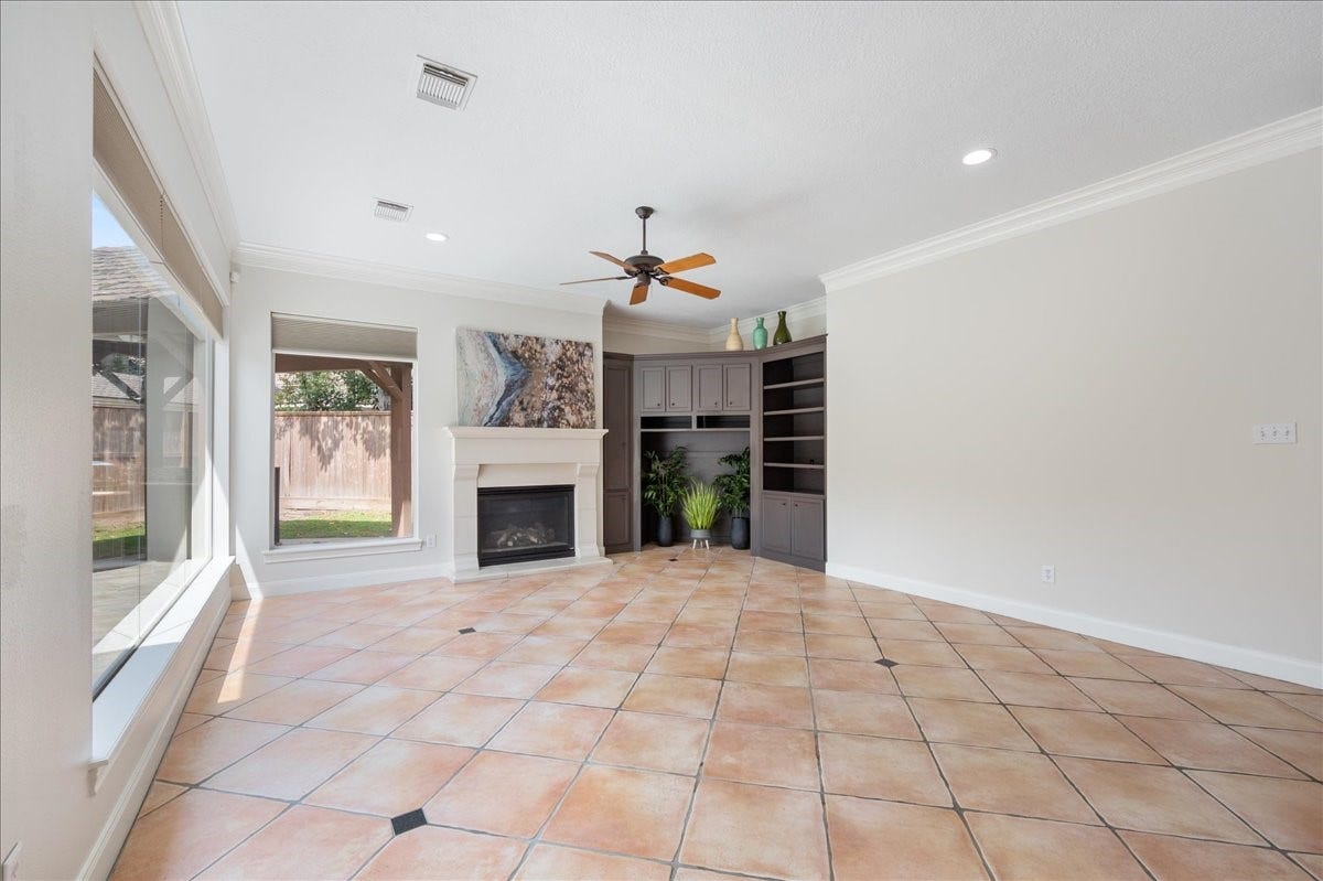 7118 Sedona Hills, Houston, TX 77069