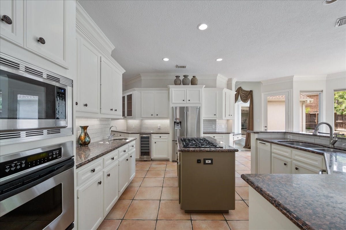 7118 Sedona Hills, Houston, TX 77069