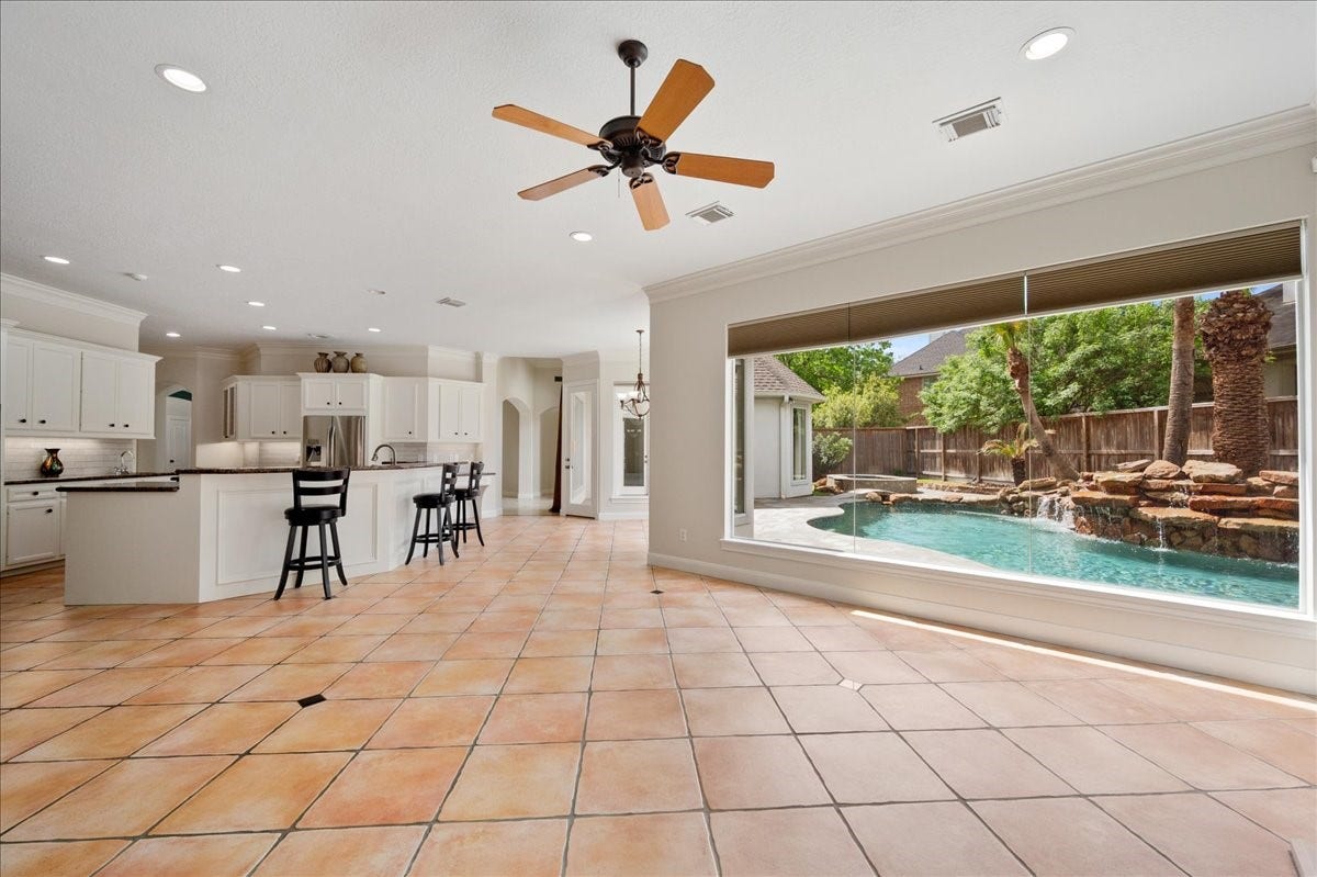 7118 Sedona Hills, Houston, TX 77069