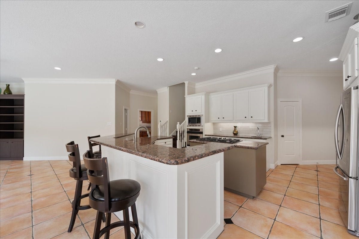 7118 Sedona Hills, Houston, TX 77069