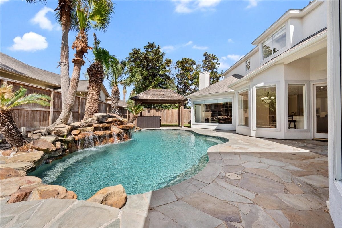 7118 Sedona Hills, Houston, TX 77069