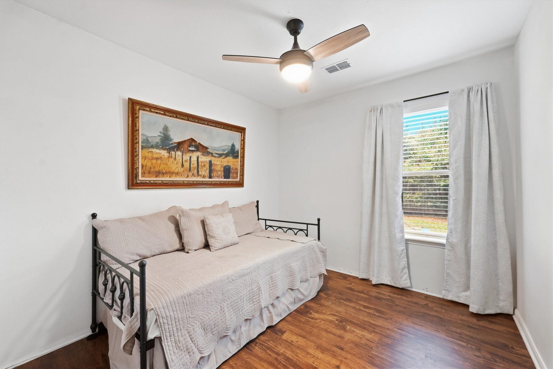 18719 Yaupon Trail, Humble, TX 77346 Bedroom 1