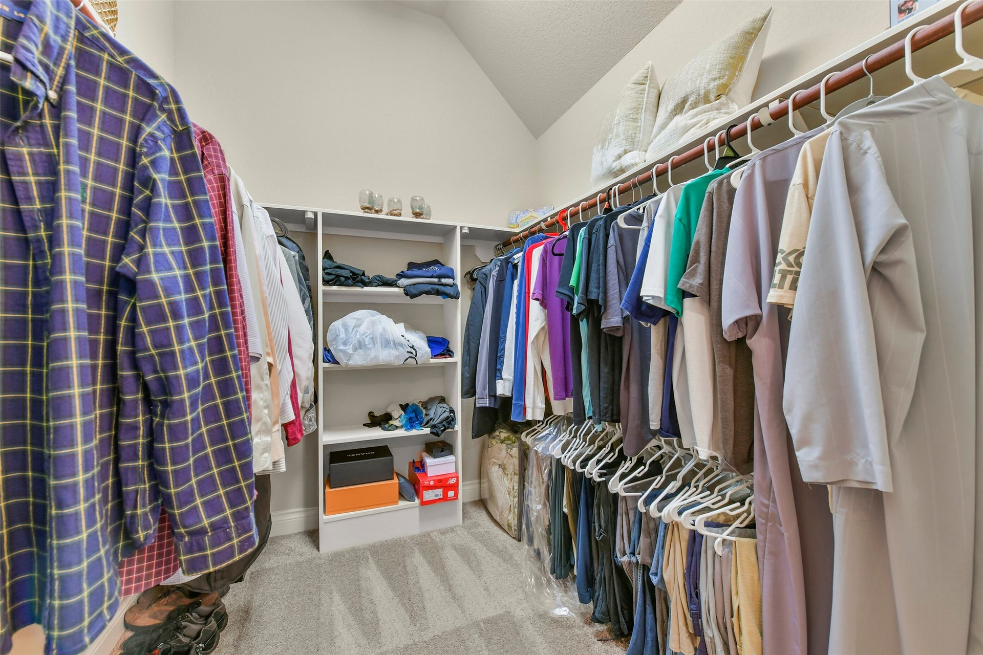 3011 Sunrise Run Lane, Pearland, TX 77584 His closet