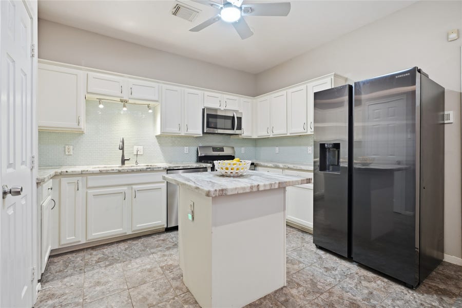 Property photo for 2039 Glencove Drive, Seabrook, TX