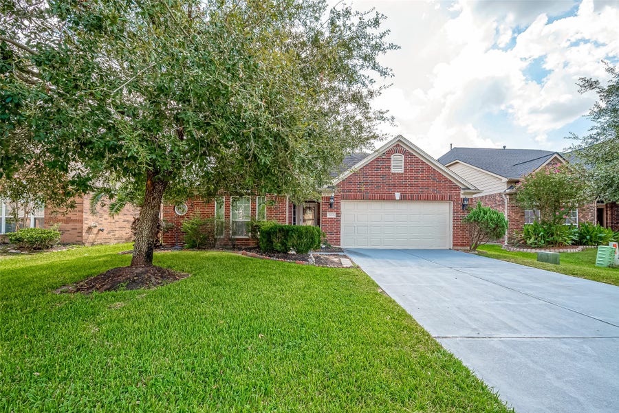 Property photo for 18635 Cypress Lake Village Drive, Cypress, TX