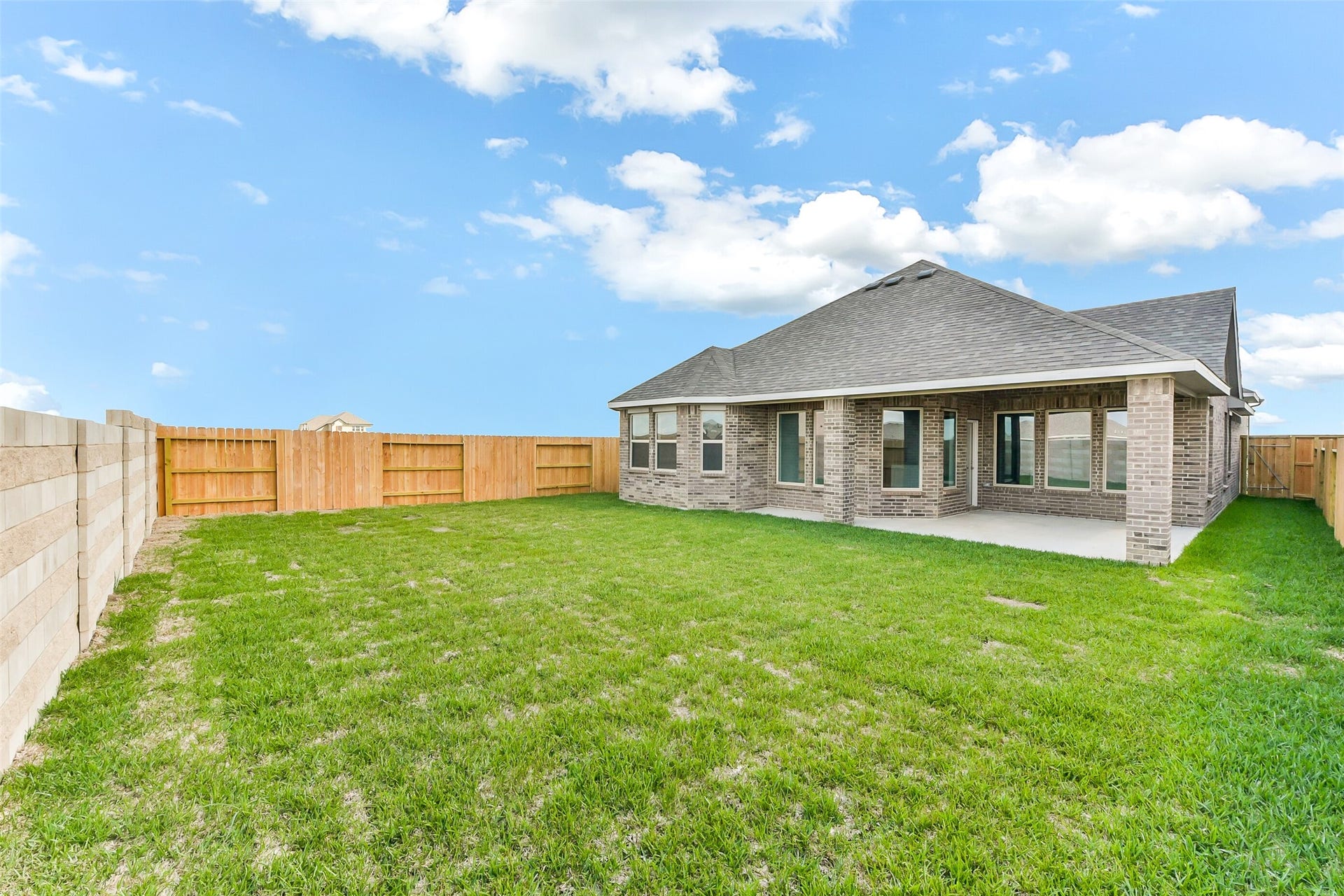 3496 Mount Scenery Lane, Dayton, TX 77535 3496 Mount Scenery Lane, Dayton, TX 77535