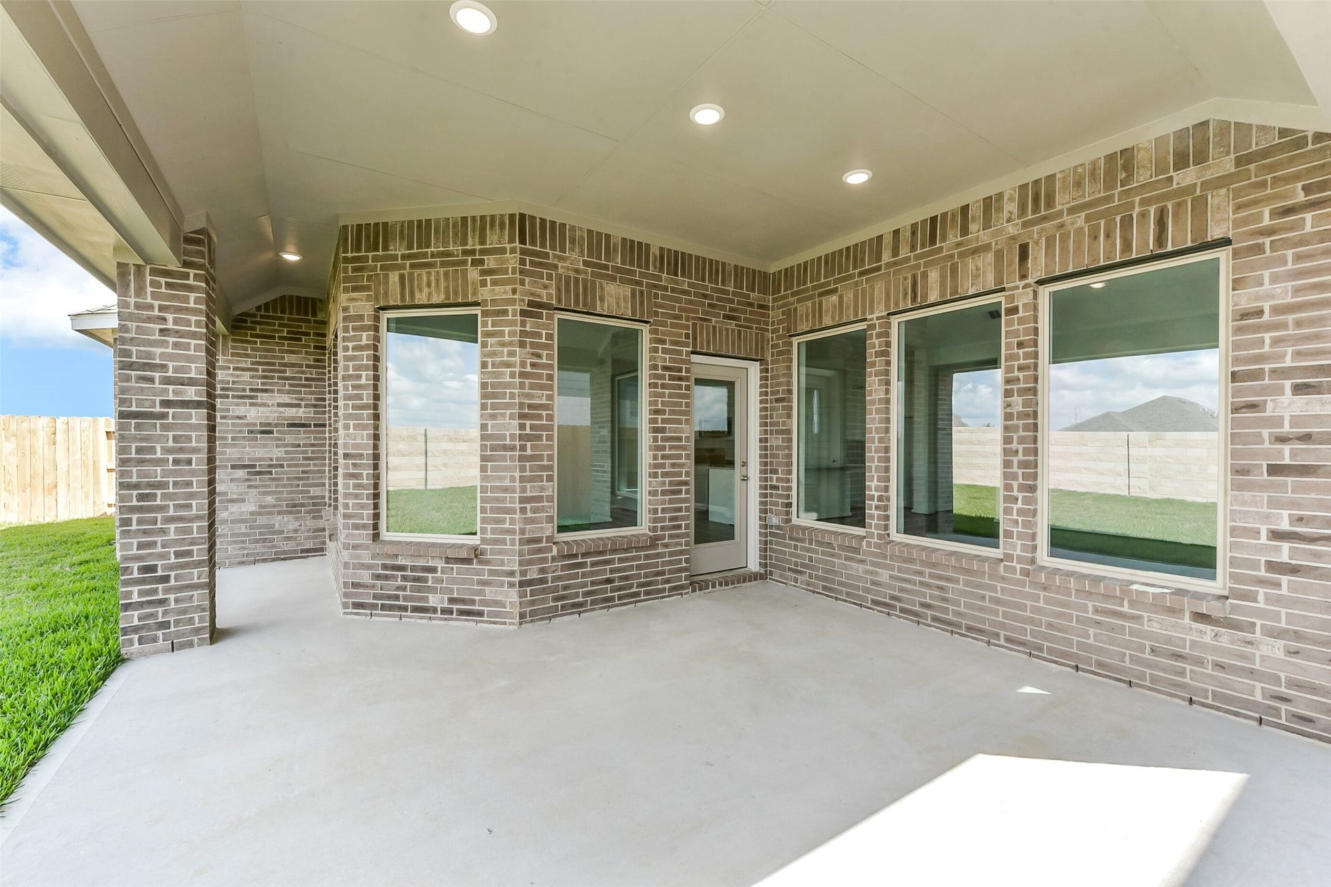 3496 Mount Scenery Lane, Dayton, TX 77535 3496 Mount Scenery Lane, Dayton, TX 77535