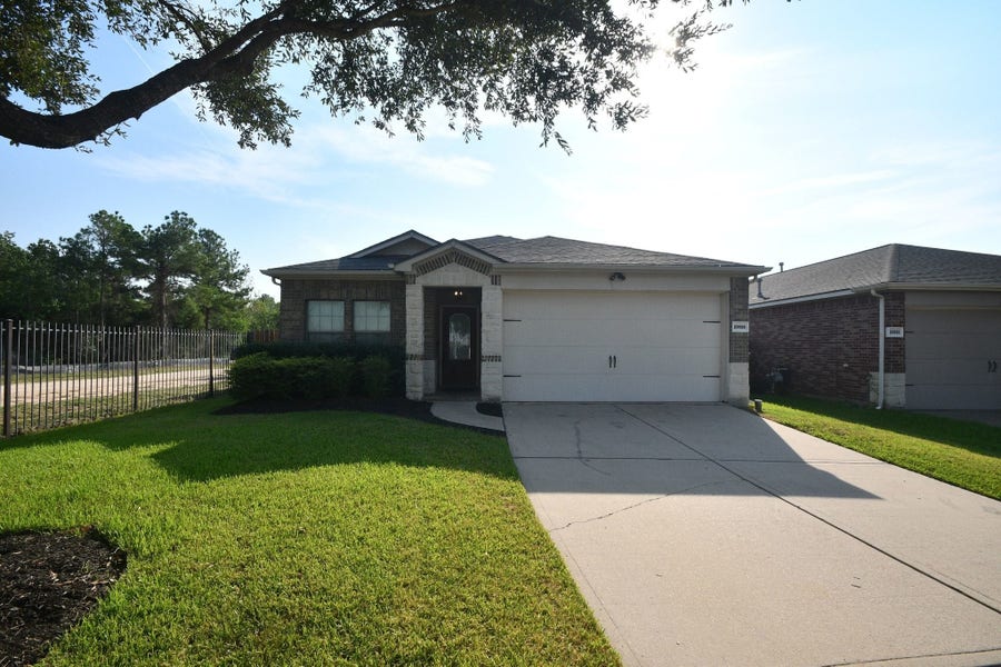 Property photo for 23926 N Newport Bend Circle, Katy, TX