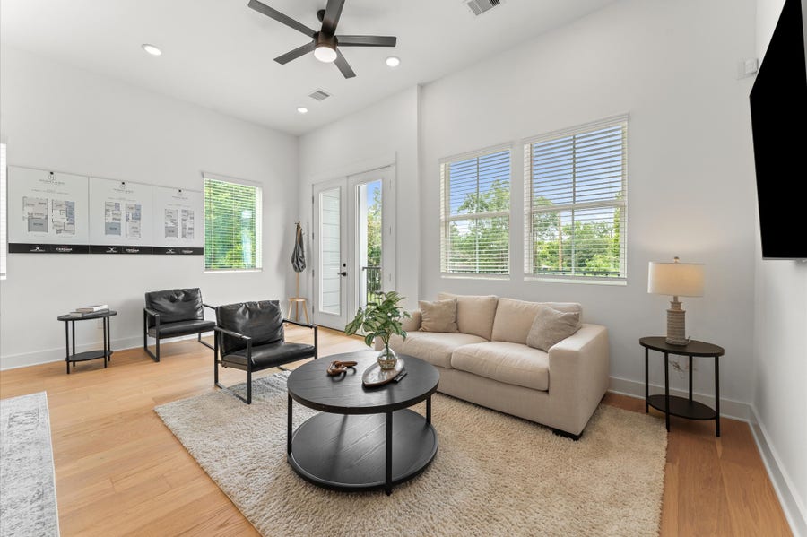 Property photo for 1009 Tuskegee Heights Lane, Houston, TX