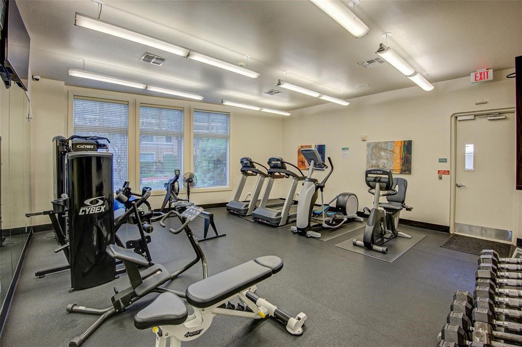 3388 Sage Road, #1601, Houston, TX 77056 Fitness area