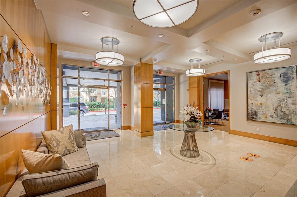 3388 Sage Road, #1601, Houston, TX 77056 Elegant Lobby of The Mercer