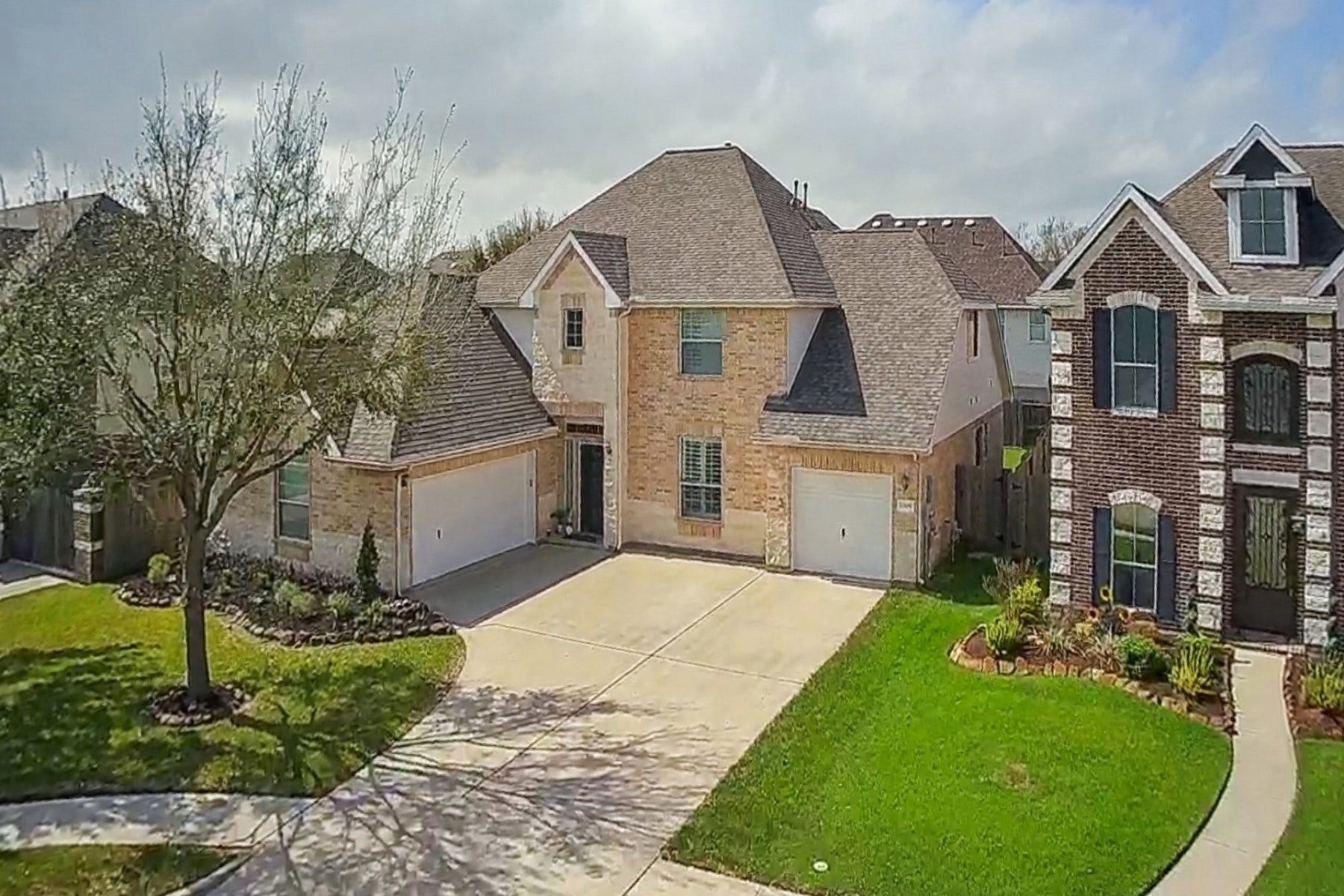 2209 Lisa Lane, Deer Park, TX 77536 Extra Driveway Parking