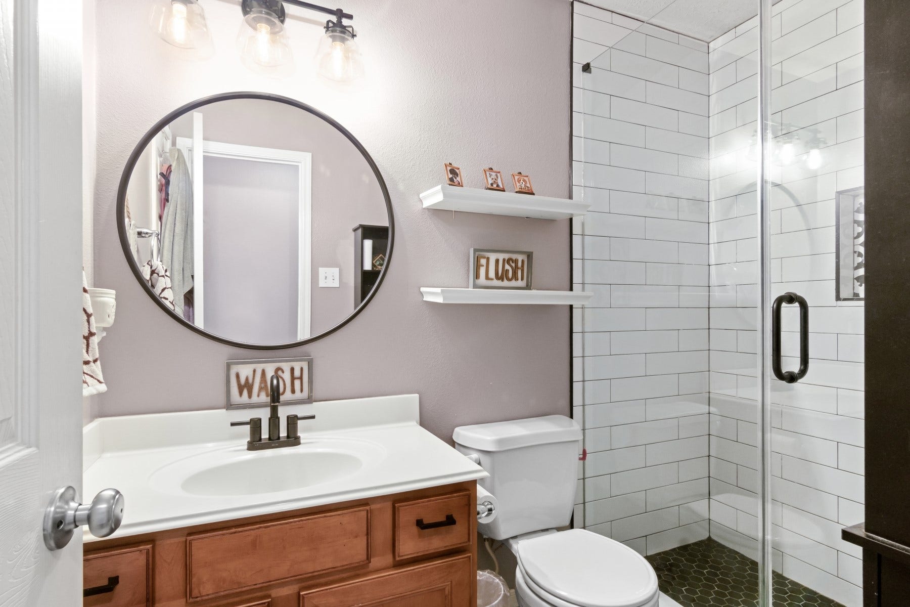 2209 Lisa Lane, Deer Park, TX 77536 Bathroom 4