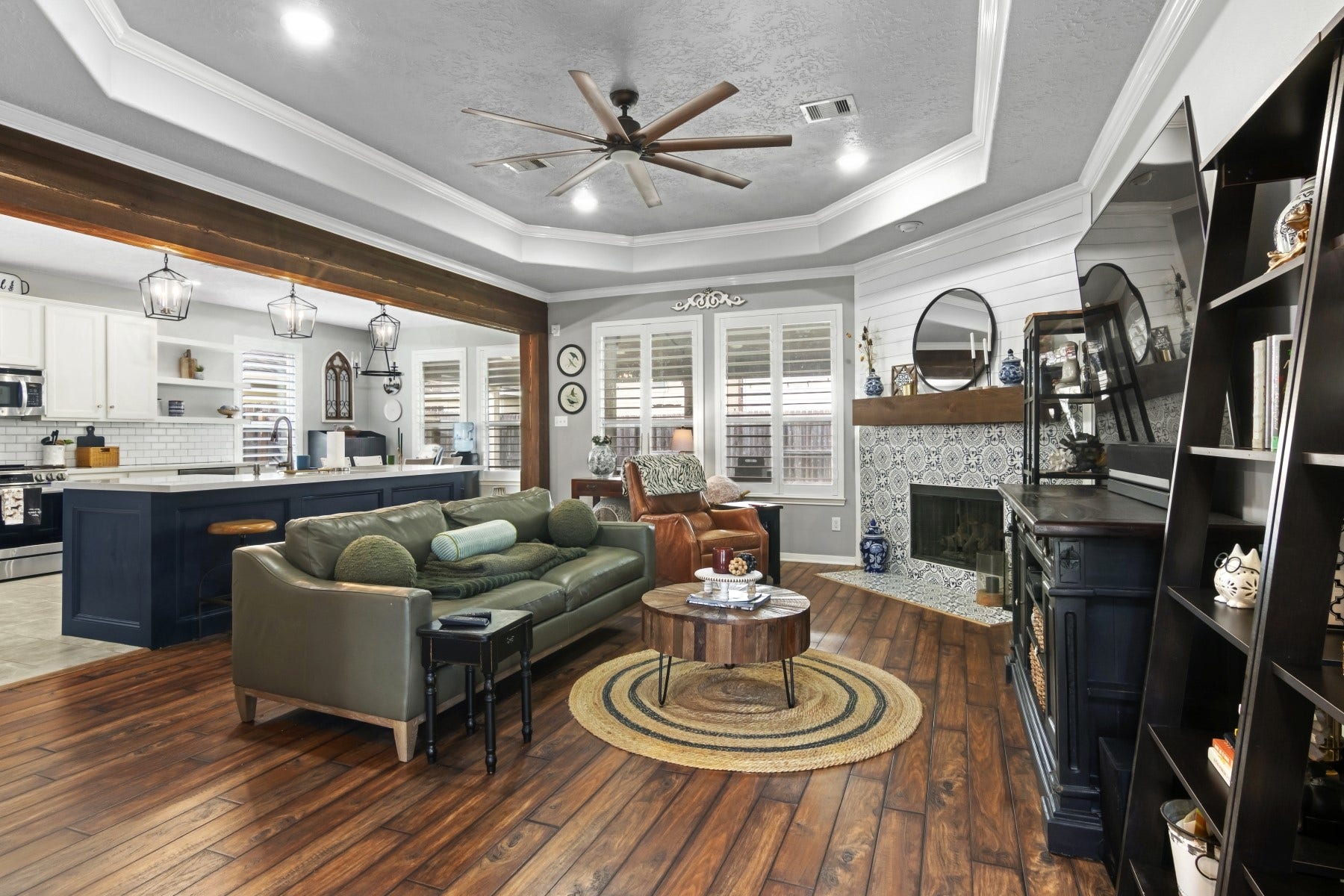 2209 Lisa Lane, Deer Park, TX 77536 Upgrades, Upgrades, Upgrades!