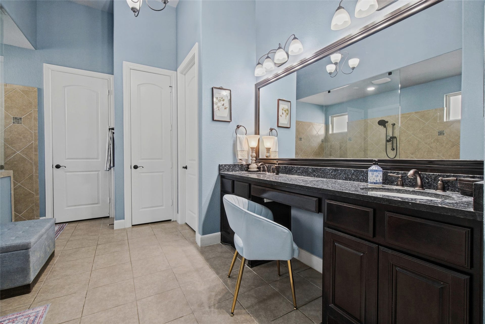127 Mountain Laurel Drive, Montgomery, TX 77316