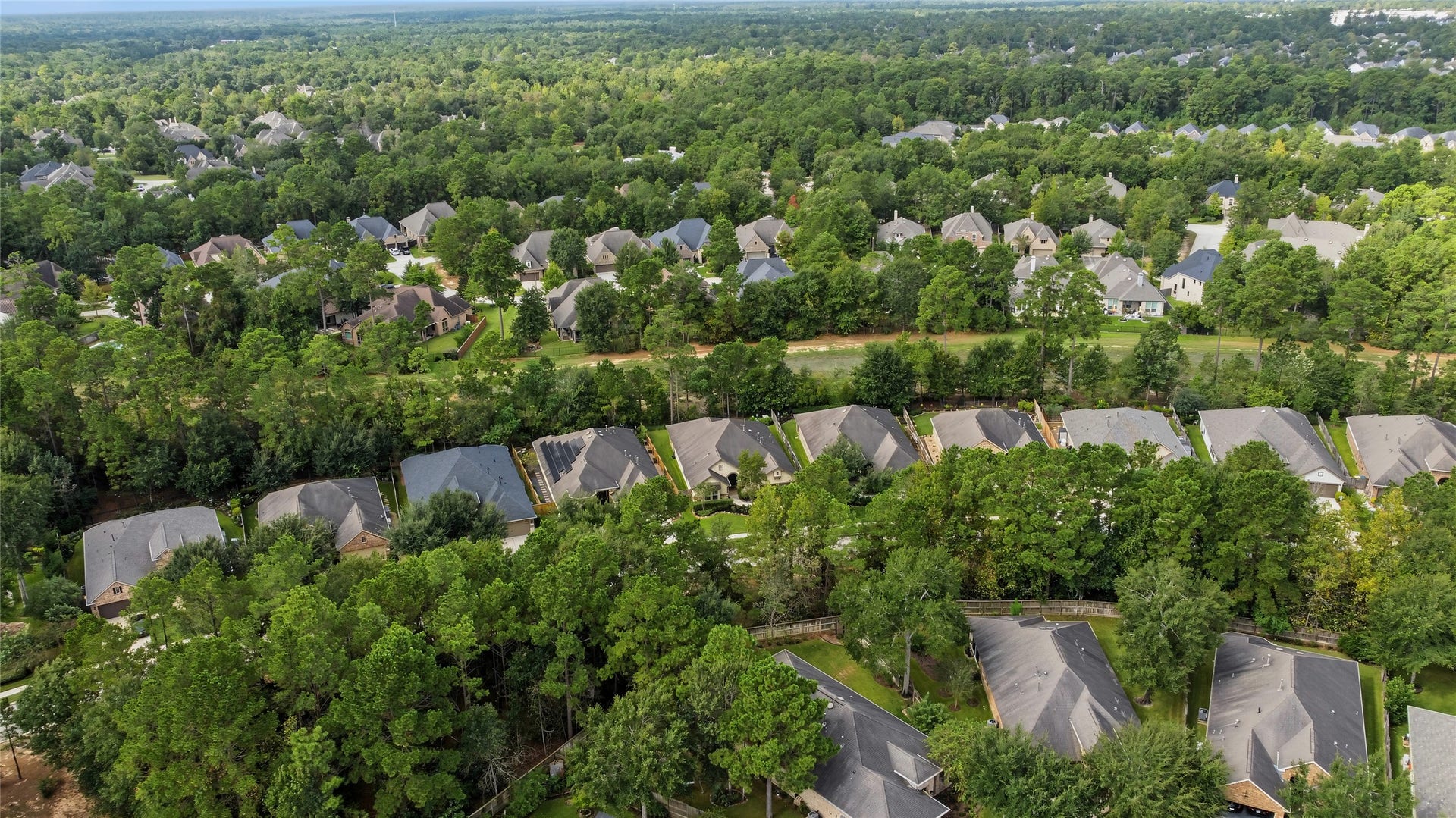 127 Mountain Laurel Drive, Montgomery, TX 77316