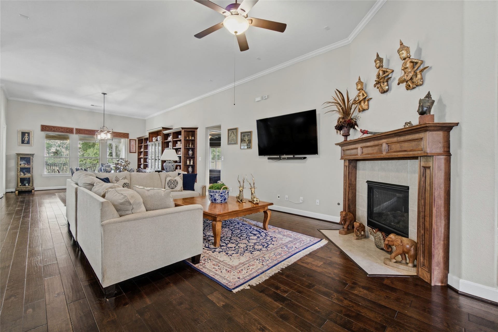 127 Mountain Laurel Drive, Montgomery, TX 77316