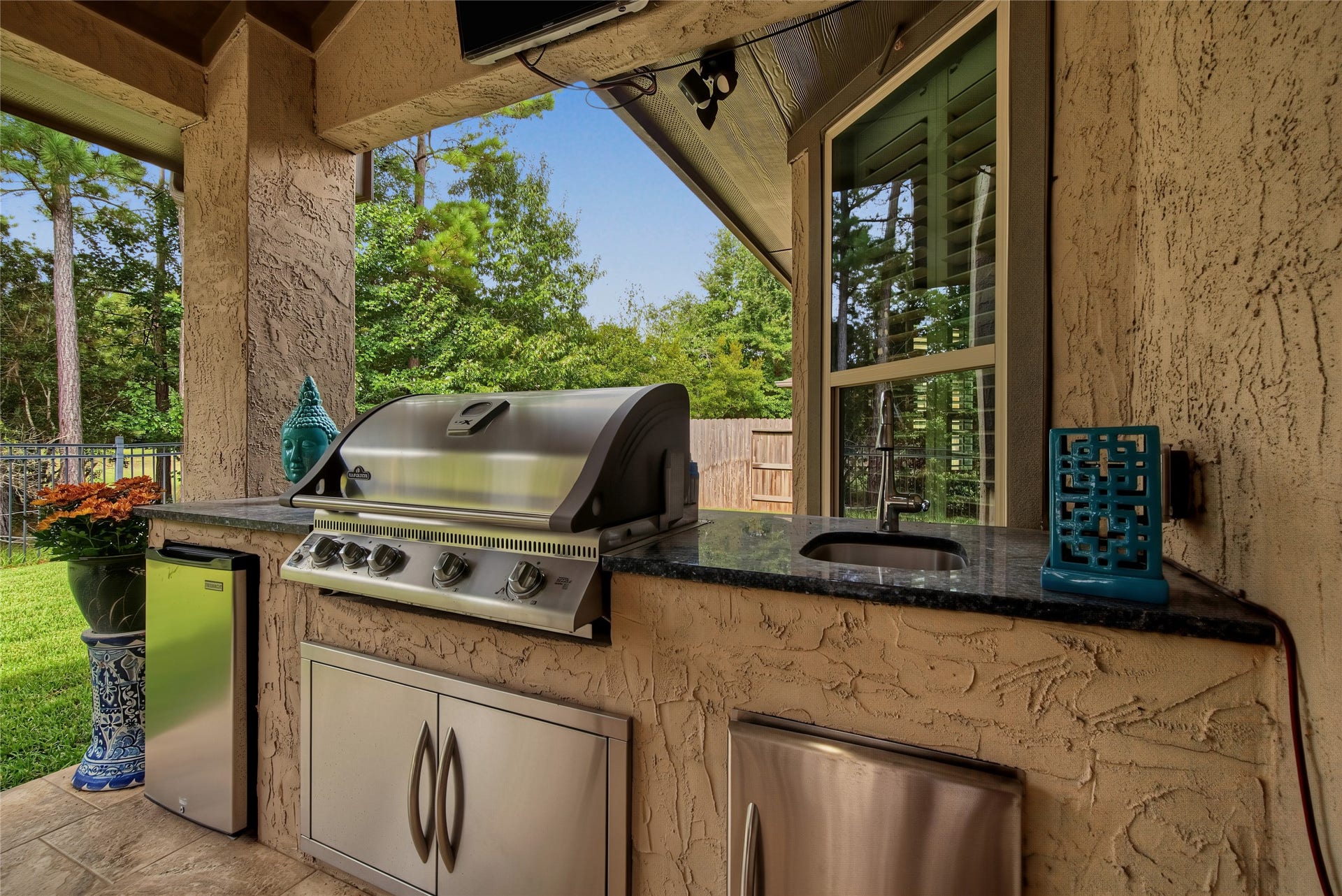 127 Mountain Laurel Drive, Montgomery, TX 77316