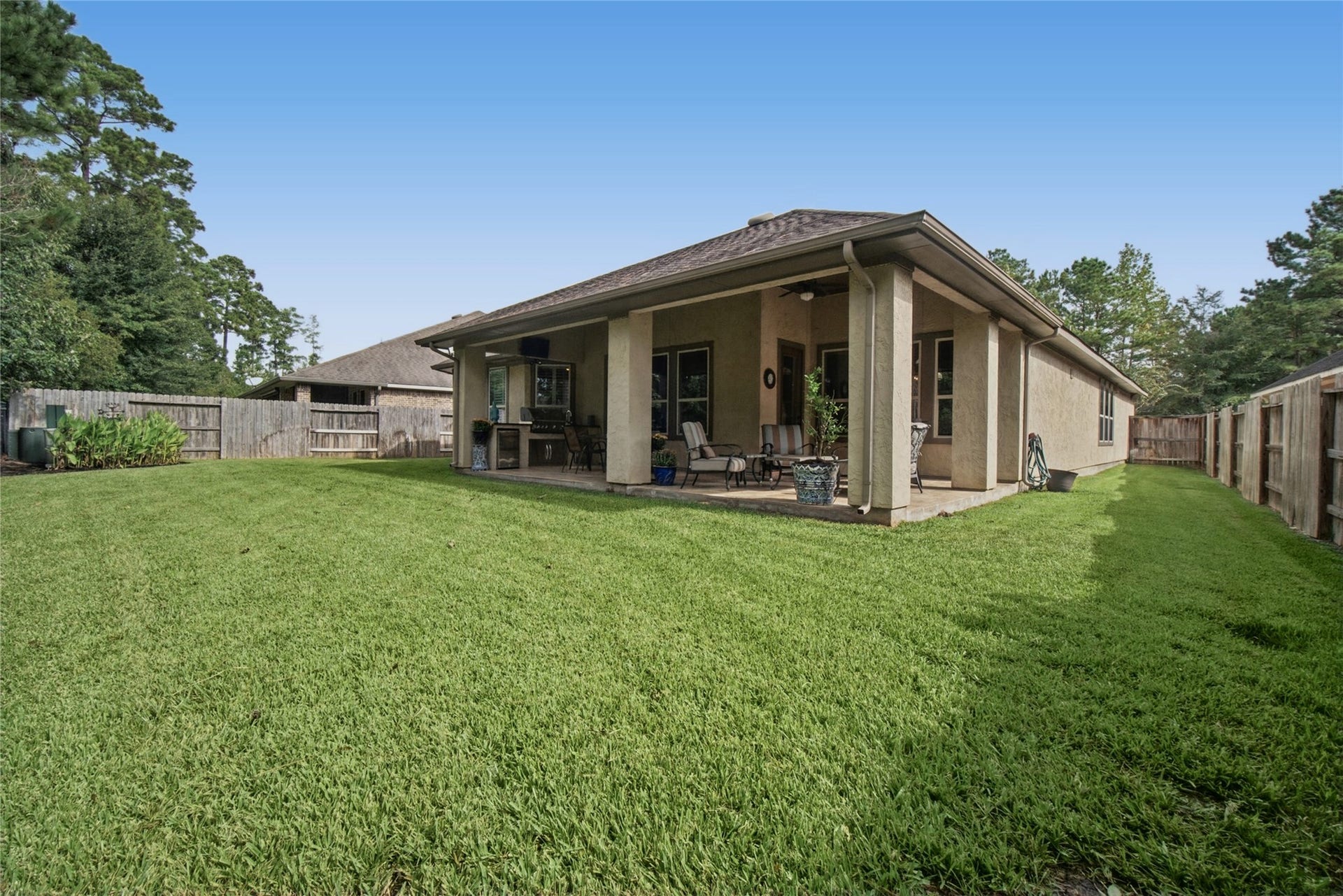 127 Mountain Laurel Drive, Montgomery, TX 77316