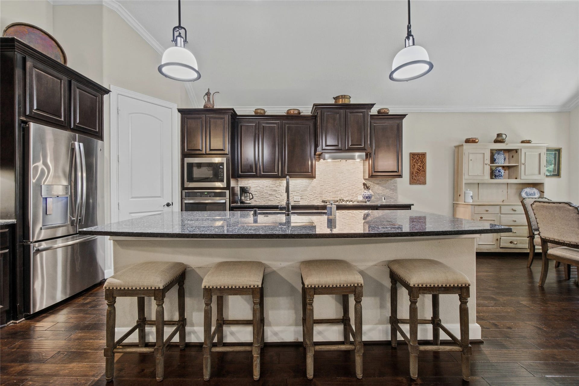 127 Mountain Laurel Drive, Montgomery, TX 77316