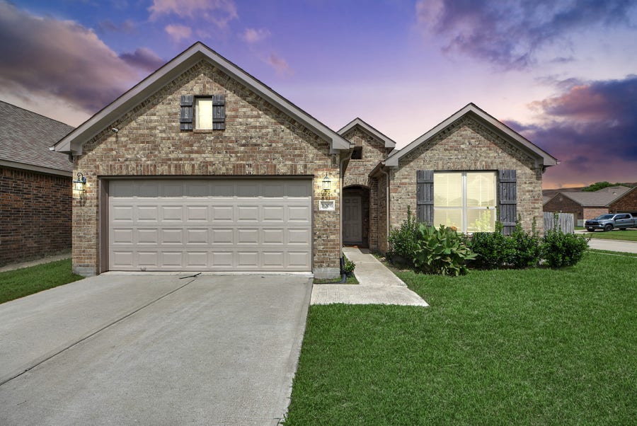 Property photo for 3006 Royal Albatross Drive, Texas City, TX