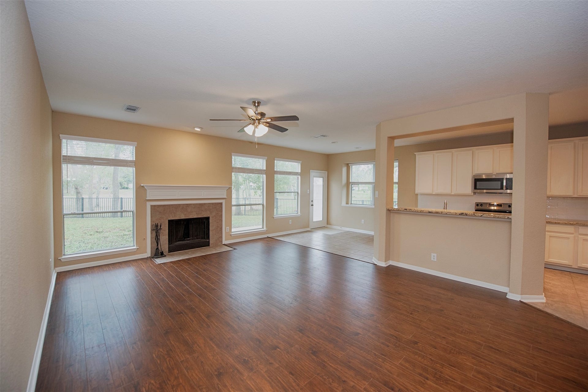 10411 Village Lake Drive, Missouri City, TX 77459 Family room open to the kitchen and an amazing floor plan for those who love to entertain.