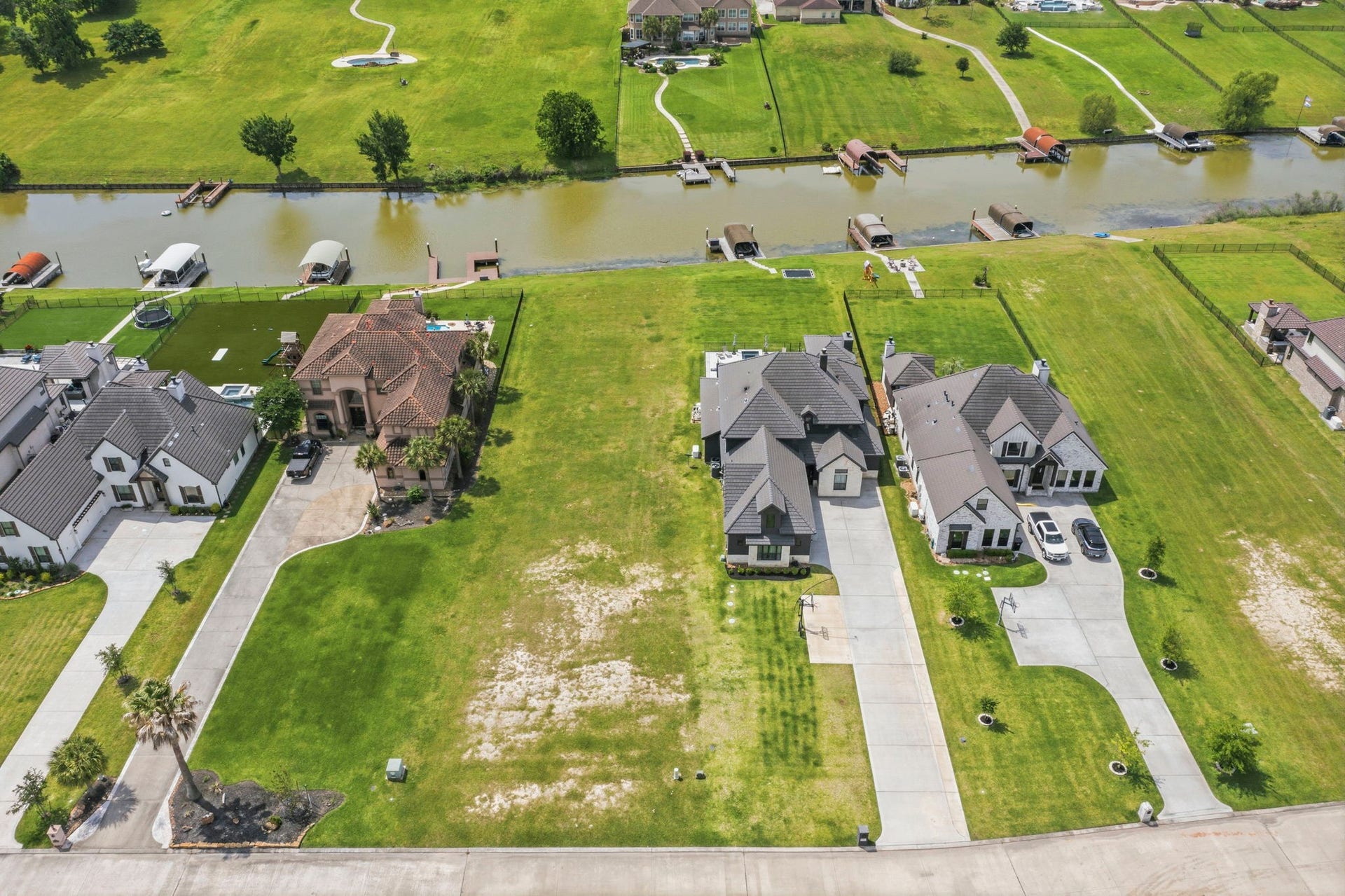 11599 Renaissance Drive, Montgomery, TX 77356