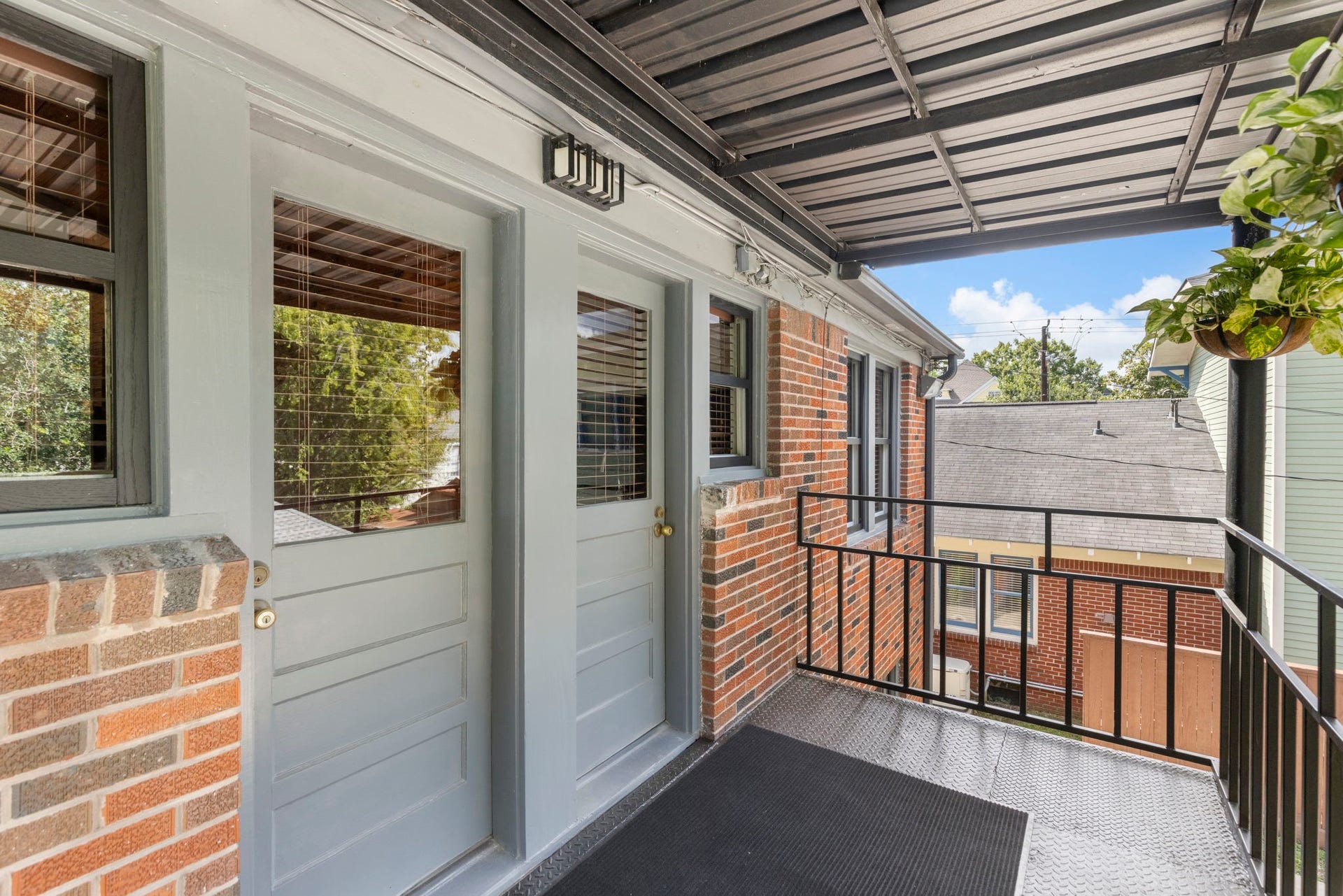 505 Harvard Street, Houston, TX 77007 Rear access for second floor apartments.