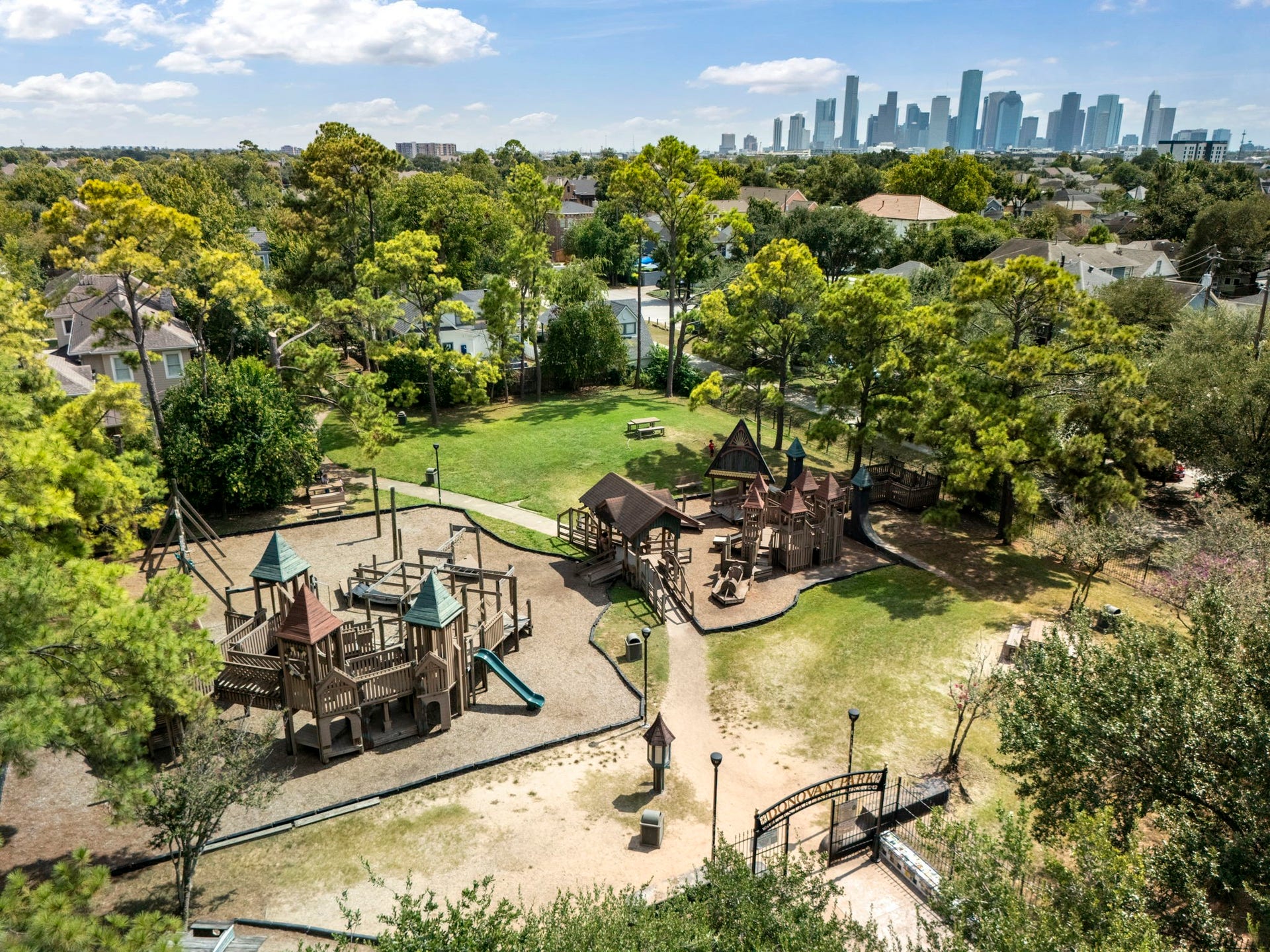 505 Harvard Street, Houston, TX 77007 505 Harvard Street, Houston, TX 77007