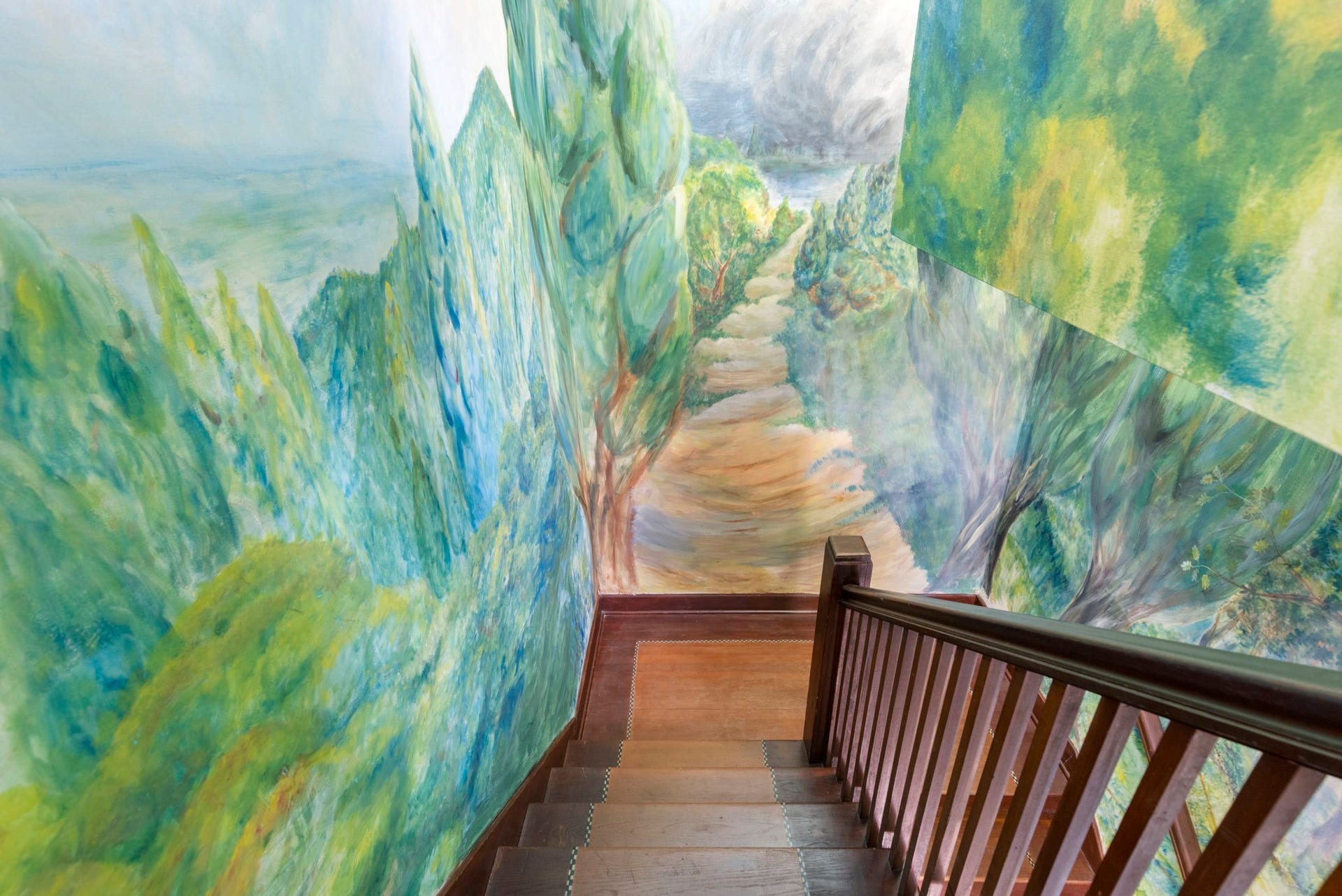 505 Harvard Street, Houston, TX 77007 Custom Painted stairway between first and second floors.