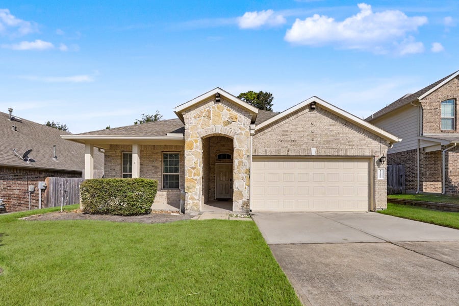 Property photo for 12250 Antilles Lane, Conroe, TX