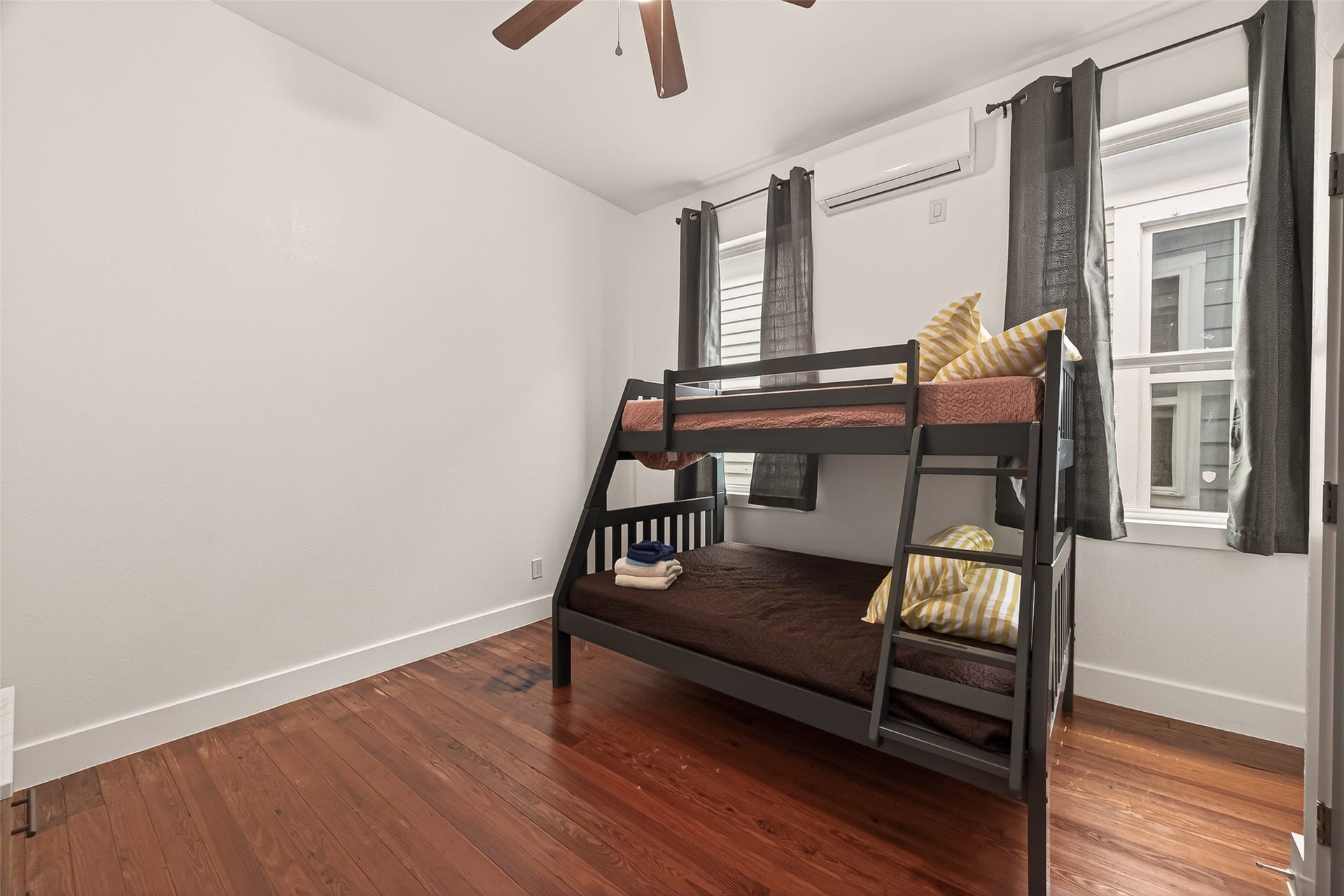 2815 Ball Street, Galveston, TX 77550