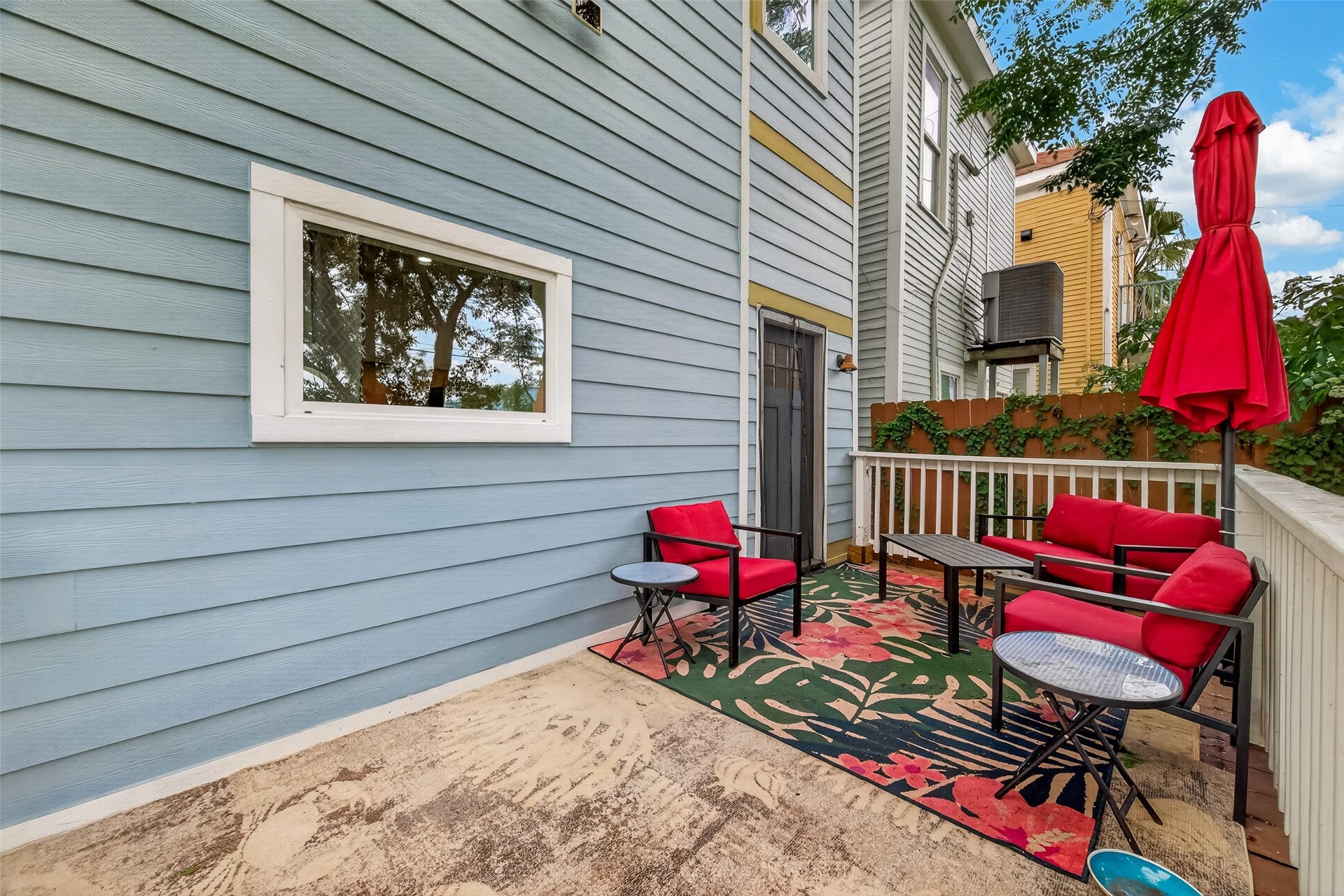 2815 Ball Street, Galveston, TX 77550