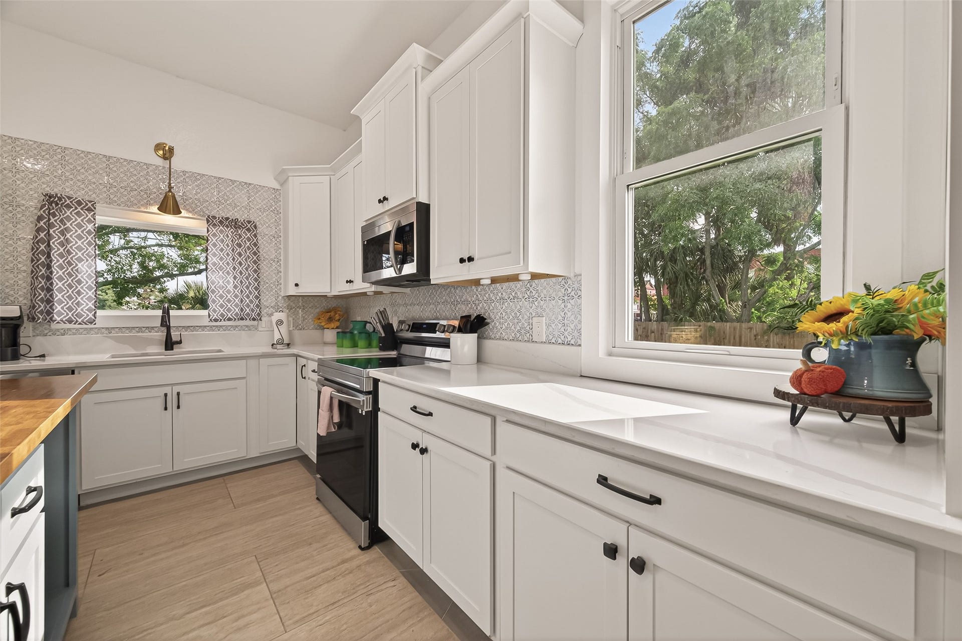 2815 Ball Street, Galveston, TX 77550
