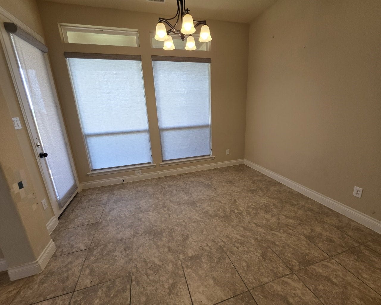 17111 Dewberry Lane, Rosharon, TX 77583 Breakfast room
