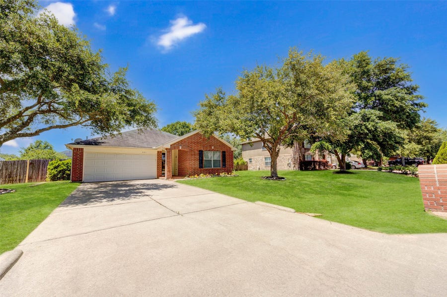 Property photo for 21611 Country Club Green Way, Tomball, TX