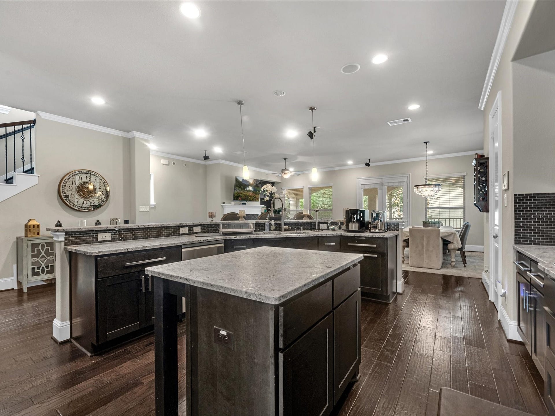 15922 Morgan Street, Sugar Land, TX 77478 15922 Morgan Street, Sugar Land, TX 77478