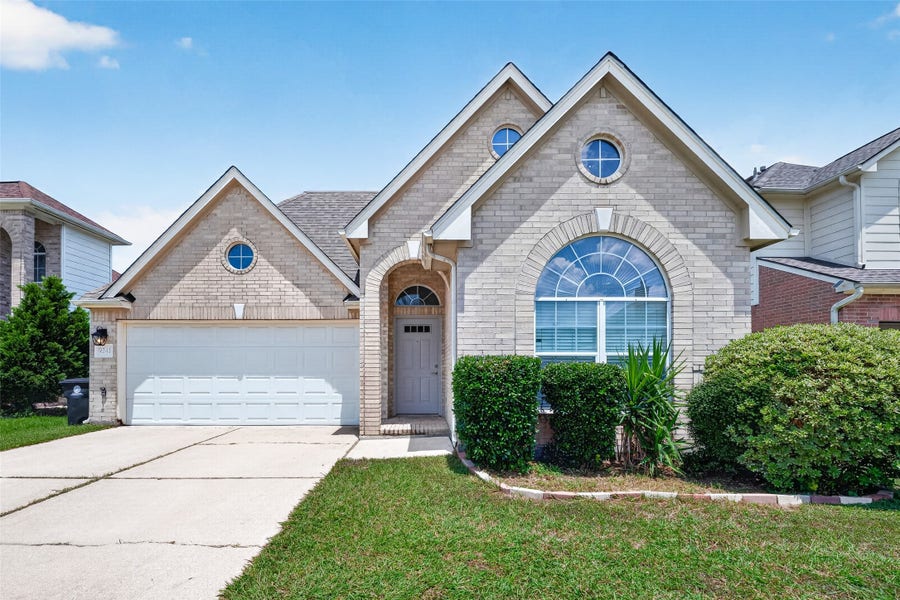 Property photo for 9241 Clearwood Landing Boulevard, Houston, TX