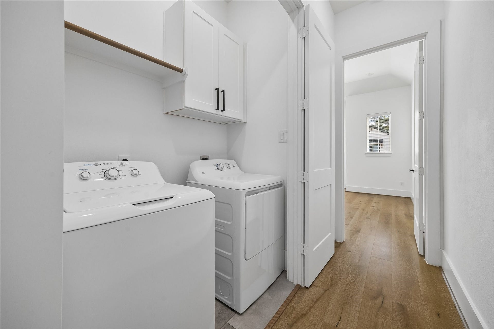 9010 Wellspring Drive, Houston, TX 77080 9010 Wellspring Drive, Houston, TX 77080