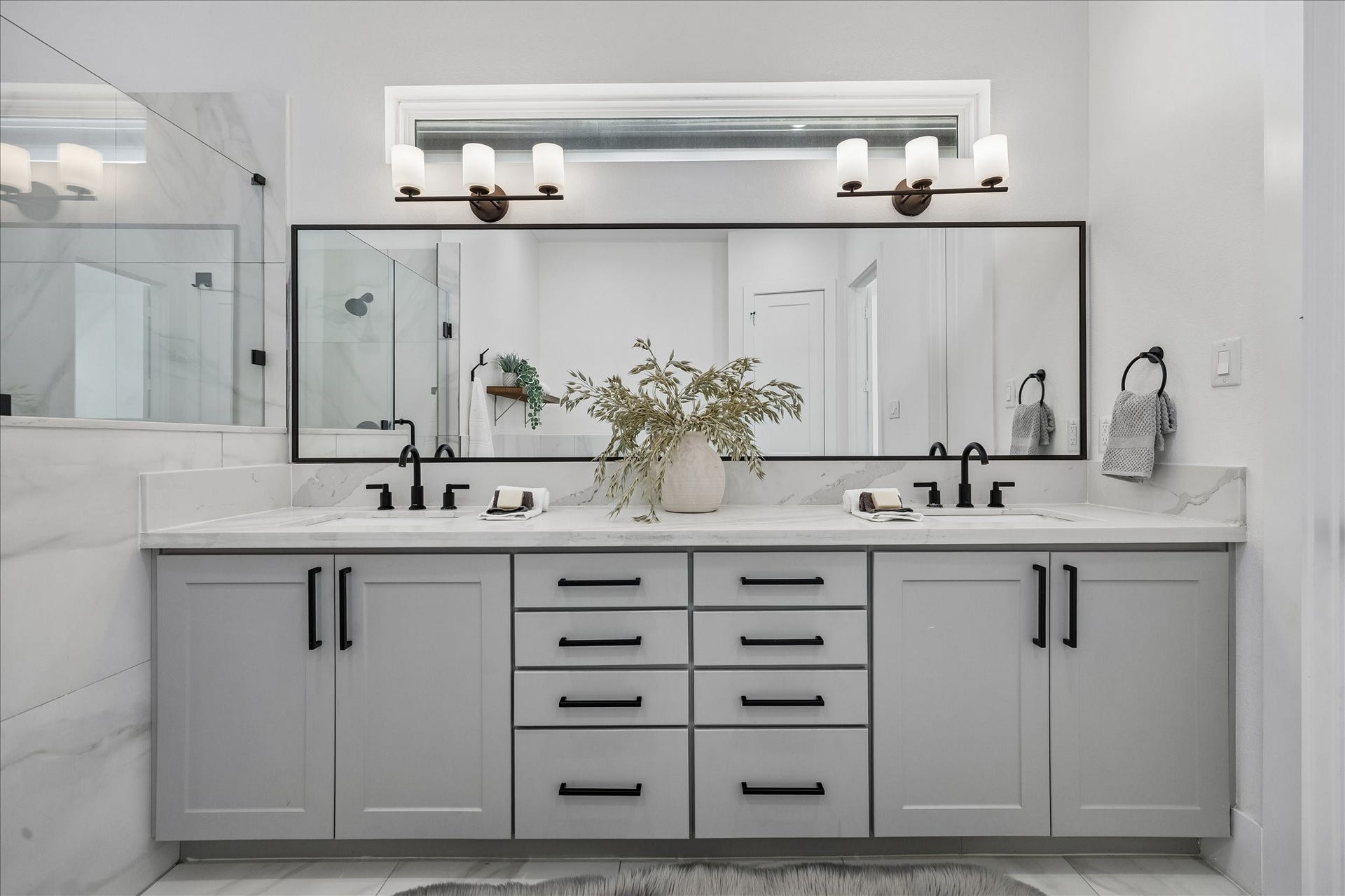 9010 Wellspring Drive, Houston, TX 77080 9010 Wellspring Drive, Houston, TX 77080